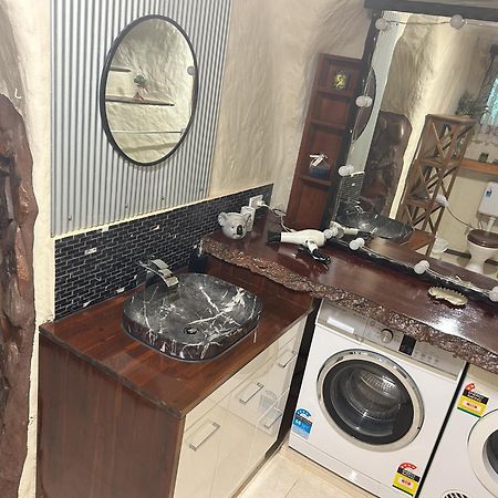 Hotel Di'S Dugouts Coober Pedy Zewnętrze zdjęcie