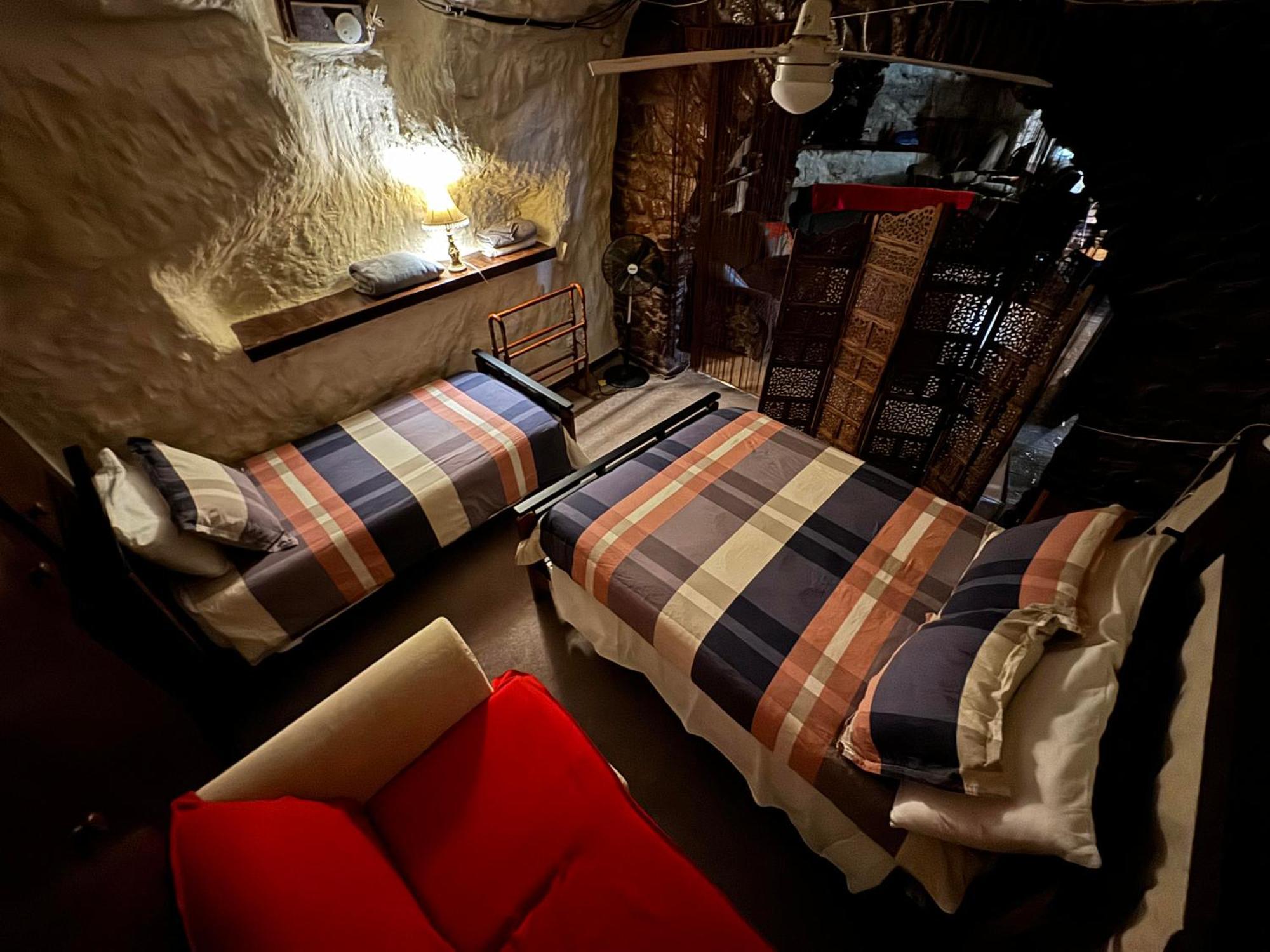 Hotel Di'S Dugouts Coober Pedy Zewnętrze zdjęcie